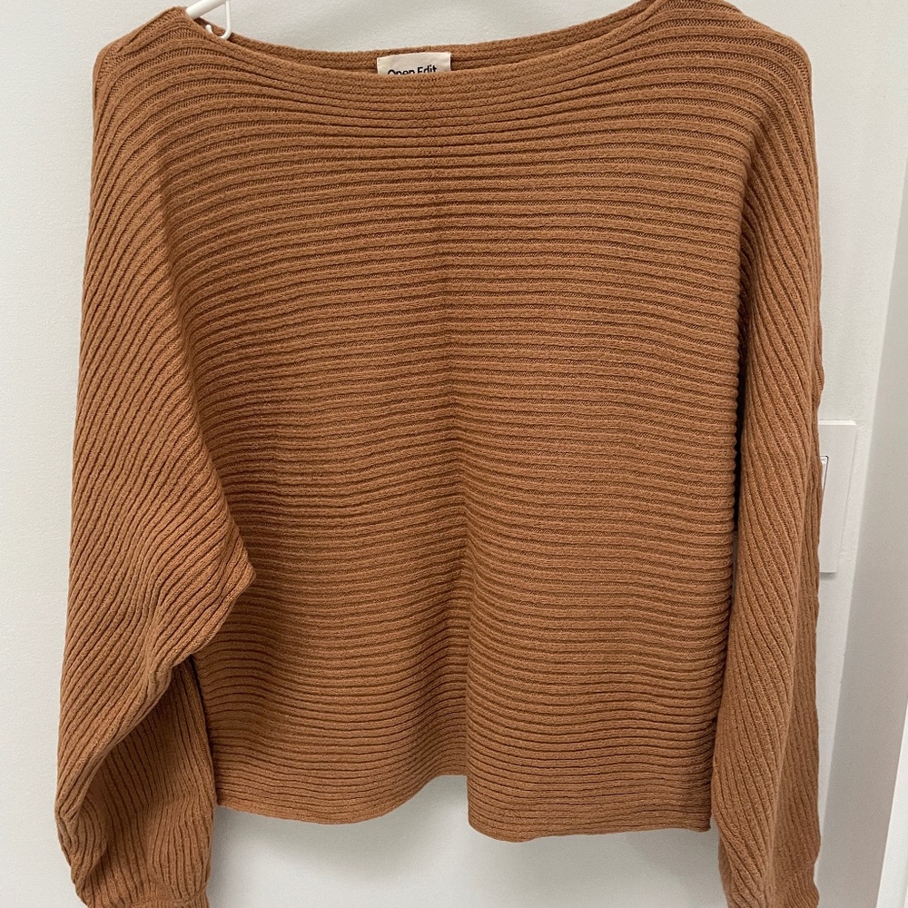 Boatneck sweater with dolman sleeves